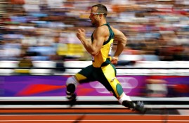 电子竞技足球app下载-蒂姆在巴塞罗那比赛中关键助攻，突破纪录引发热议！